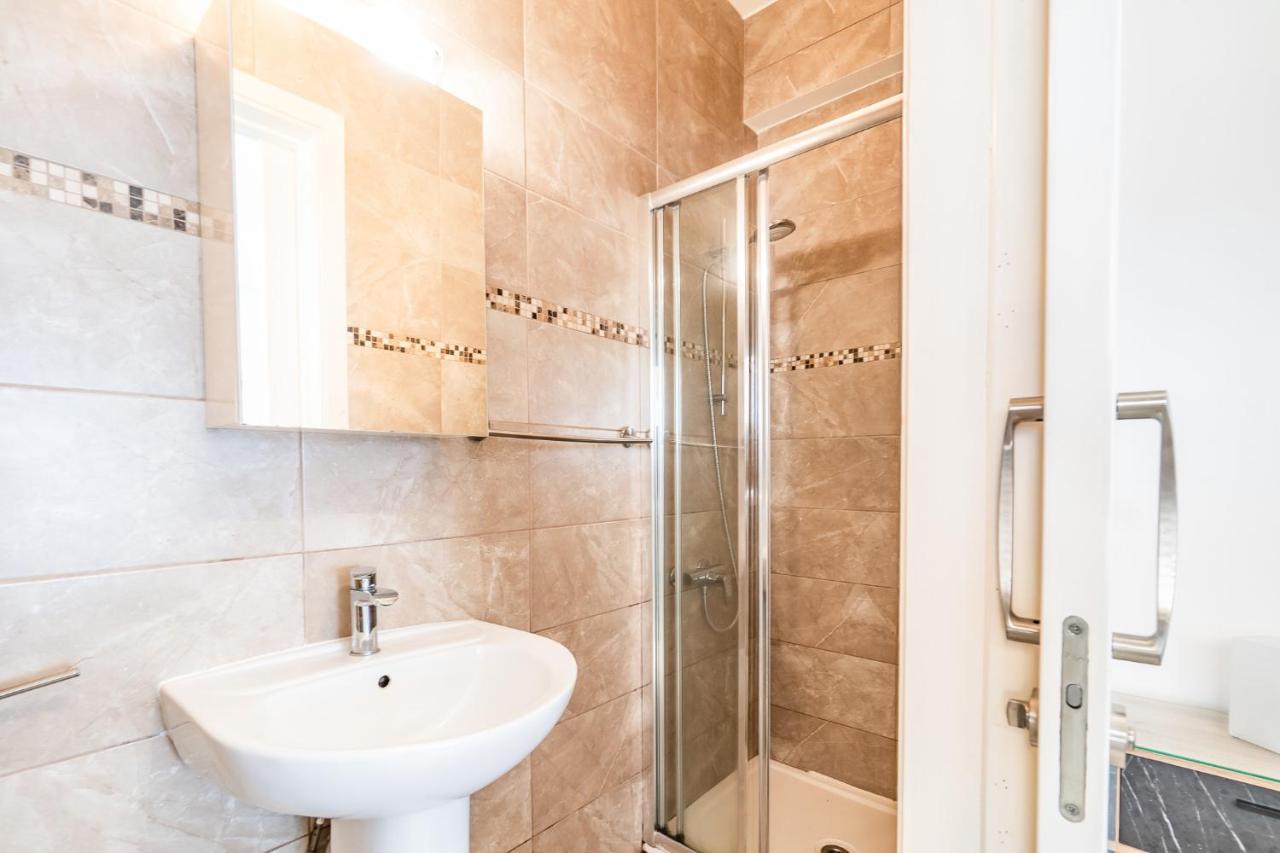 Villa Oasis By Ezoria Villas Korall-öböl Kültér fotó
