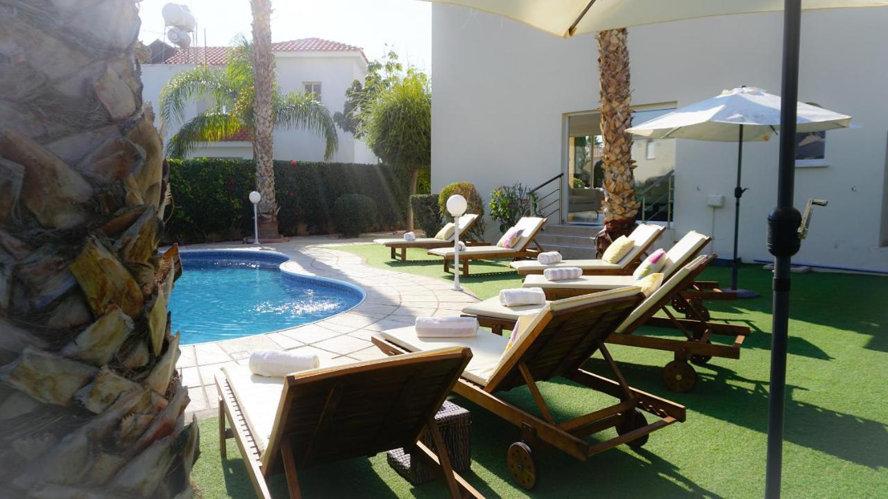 Villa Oasis By Ezoria Villas Korall-öböl Kültér fotó