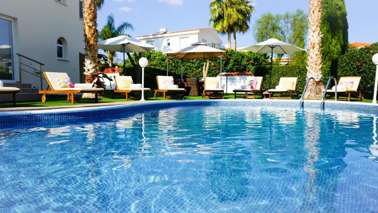 Villa Oasis By Ezoria Villas Korall-öböl Kültér fotó